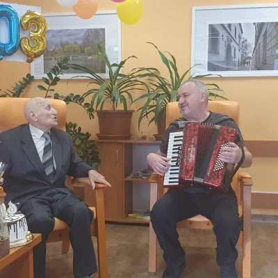 Pan Melich slaví 103 let !!! Natáčela TV Nova