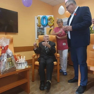 Pan Melich slaví 103 let !!! Natáčela TV Nova