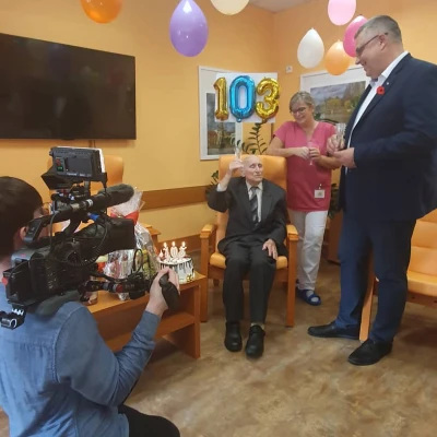 Pan Melich slaví 103 let !!! Natáčela TV Nova
