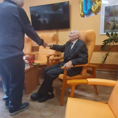 Pan Melich slaví 103 let !!! Natáčela TV Nova