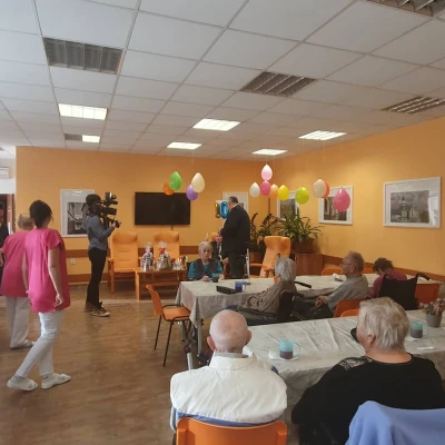 Pan Melich slaví 103 let !!! Natáčela TV Nova