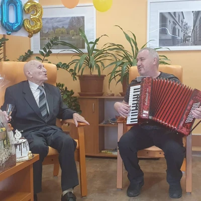 Pan Melich slaví 103 let !!! Natáčela TV Nova