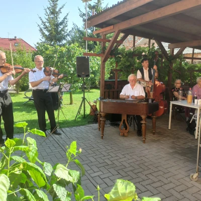 Vinobraní – cimbálovka