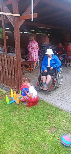 0825ce33-f50a-4b8e-b8ca-338a325b2d30